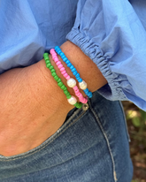 bright bracelet, fun bracelet, pearl bracelet, pretty bracelet, young girls bracelet, stackable bracelet, elastic bracelet, stretchy bracelet